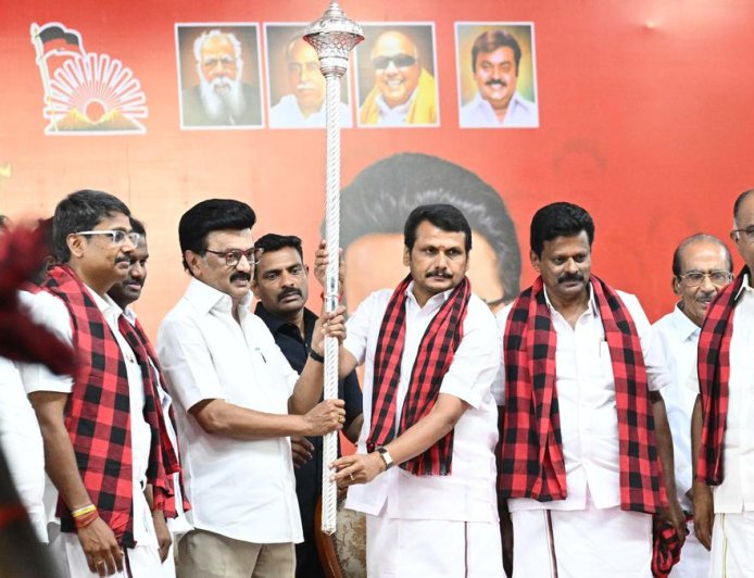 शिक्षा नीति 2026: स्कूलों में लागू होंगे नए बोर्ड पैटर्न, छात्रों को मिलेगी राहत